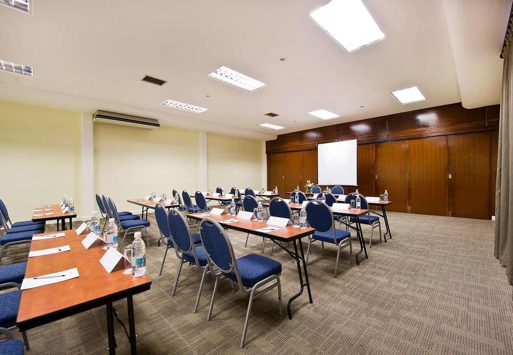 Hotel Thuringerhof Windhoek Ngoại thất bức ảnh