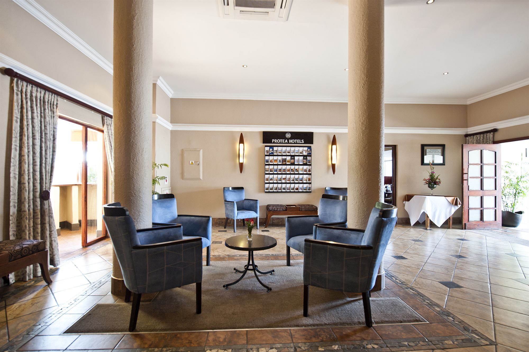 Hotel Thuringerhof Windhoek Ngoại thất bức ảnh